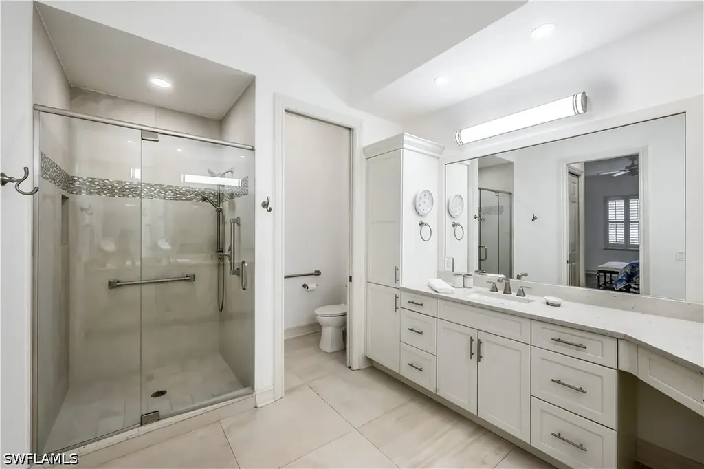 837 Sailaway Lane Naples FL 34108