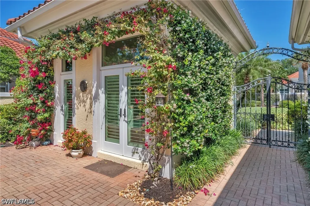 7060 Verde Way Naples FL 34108