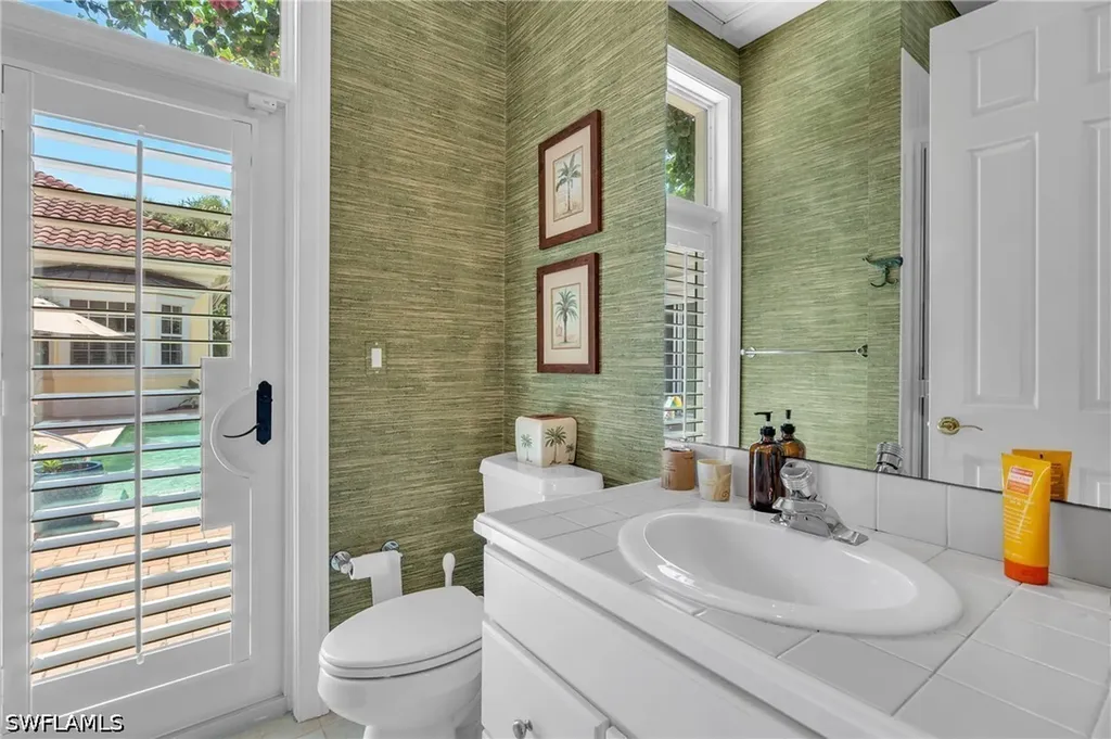 7060 Verde Way Naples FL 34108