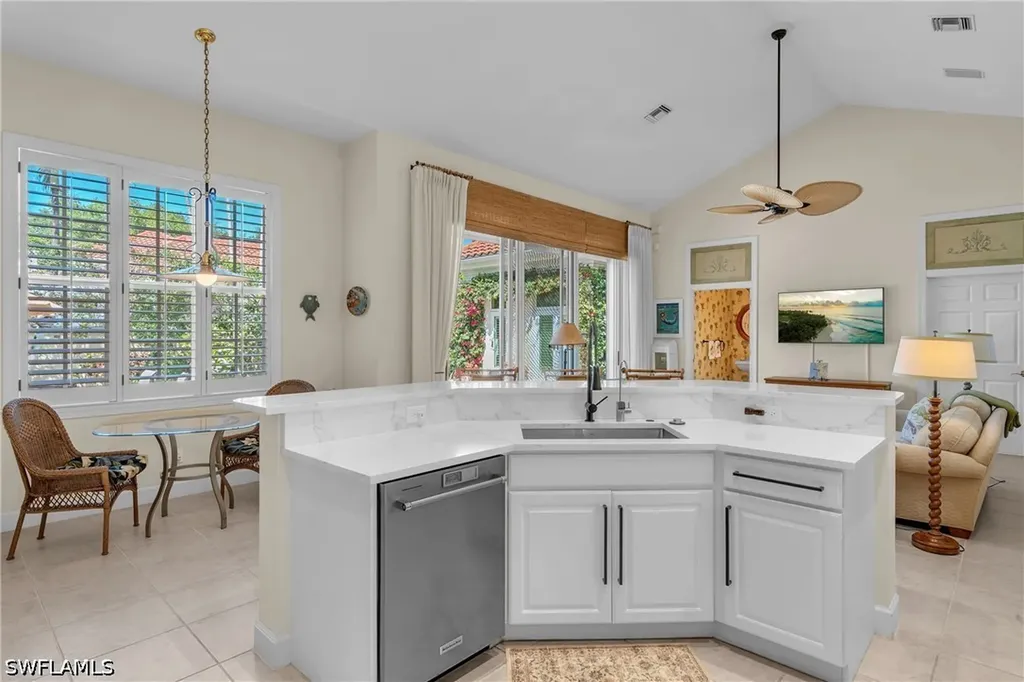 7060 Verde Way Naples FL 34108