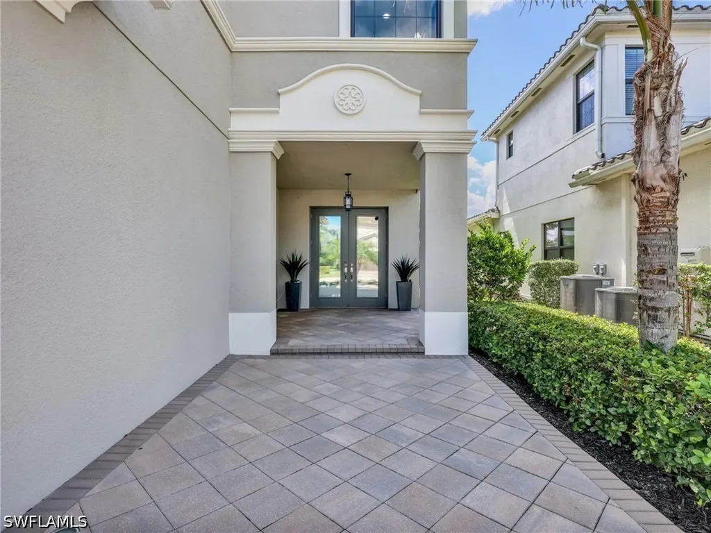 4716 Kensington Circle Naples FL 34119