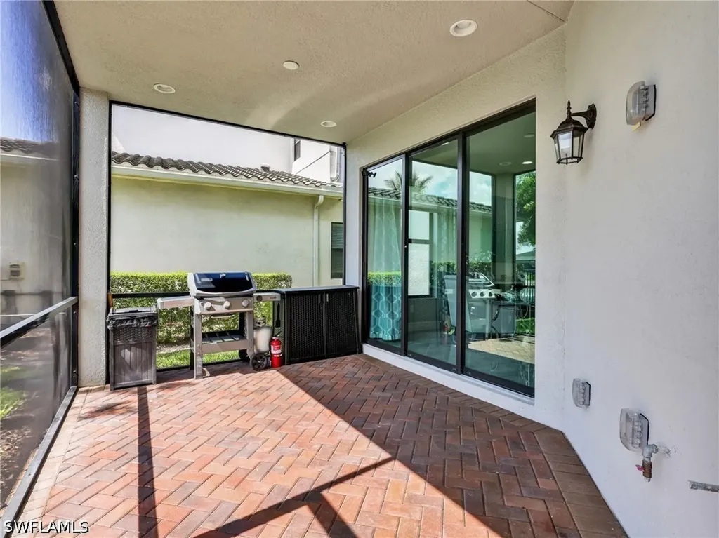 4716 Kensington Circle Naples FL 34119