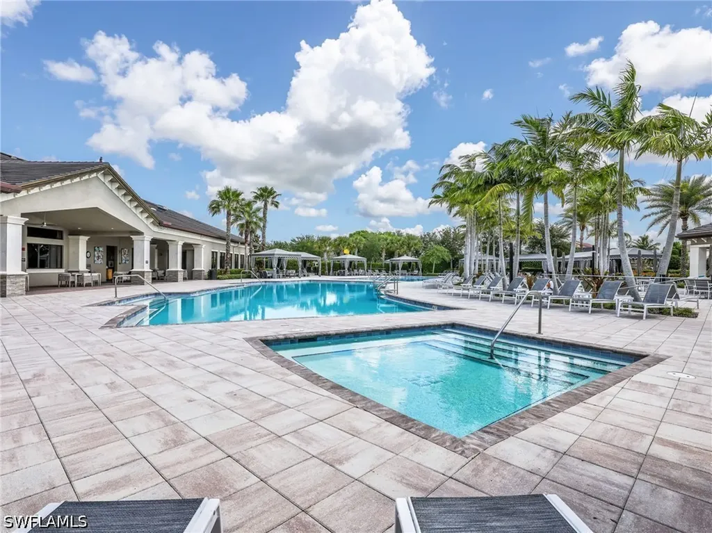 4716 Kensington Circle Naples FL 34119