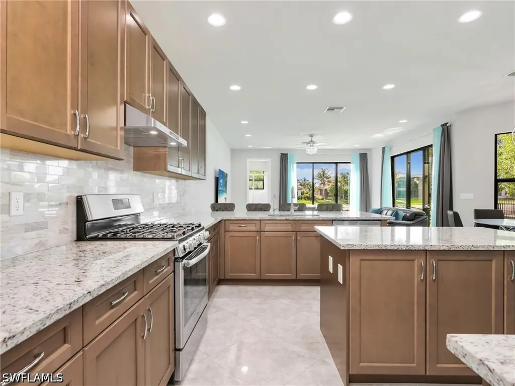 4716 Kensington Circle Naples FL 34119