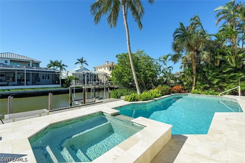 452 Willet Avenue Naples FL 34108