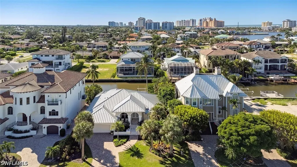 452 Willet Avenue Naples FL 34108