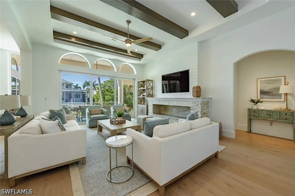 452 Willet Avenue Naples FL 34108