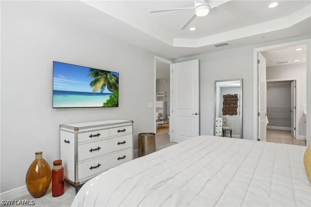 2560 Seychelles Drive Naples FL 34112