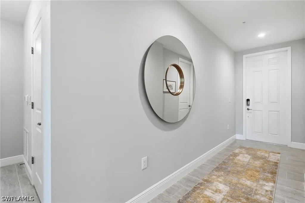 2560 Seychelles Drive Naples FL 34112