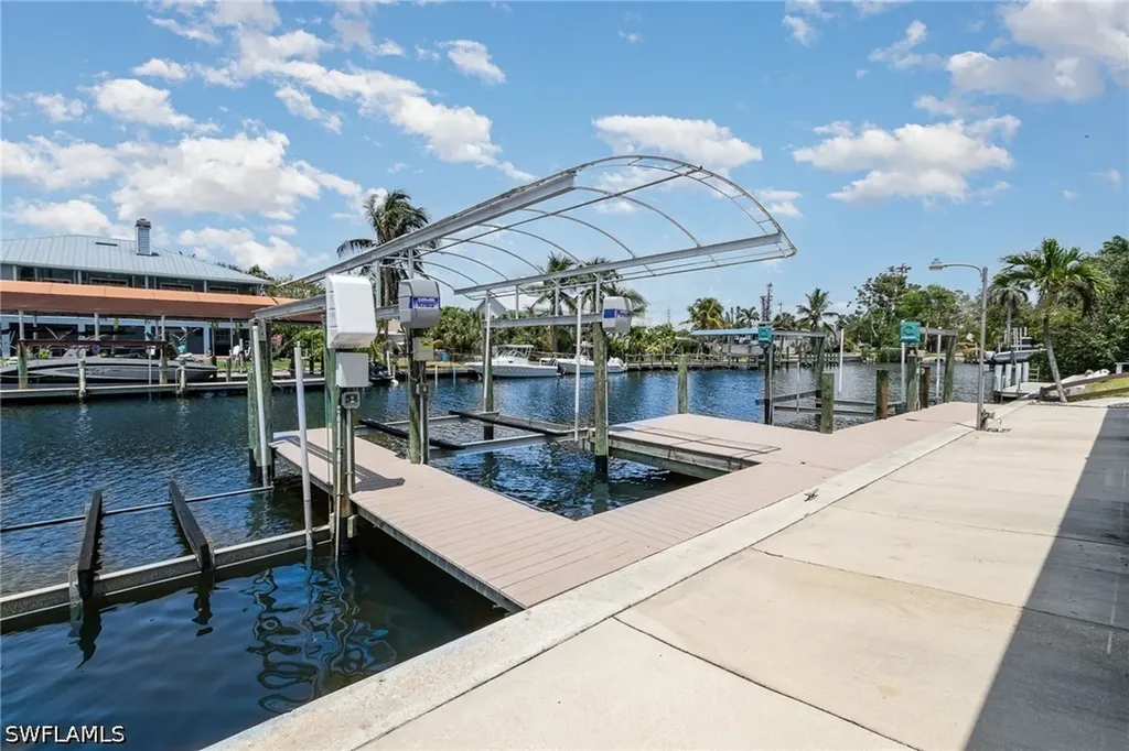 4822-4824 Gary Road Bonita Springs FL 34134