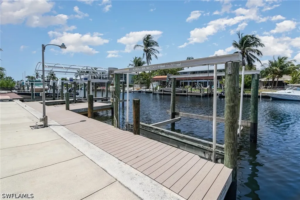 4822-4824 Gary Road Bonita Springs FL 34134