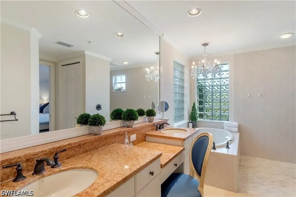 2864 Tiburon Boulevard E Naples FL 34109