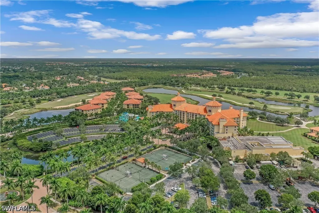2864 Tiburon Boulevard E Naples FL 34109