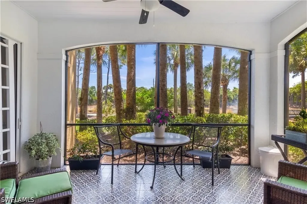 2864 Tiburon Boulevard E Naples FL 34109