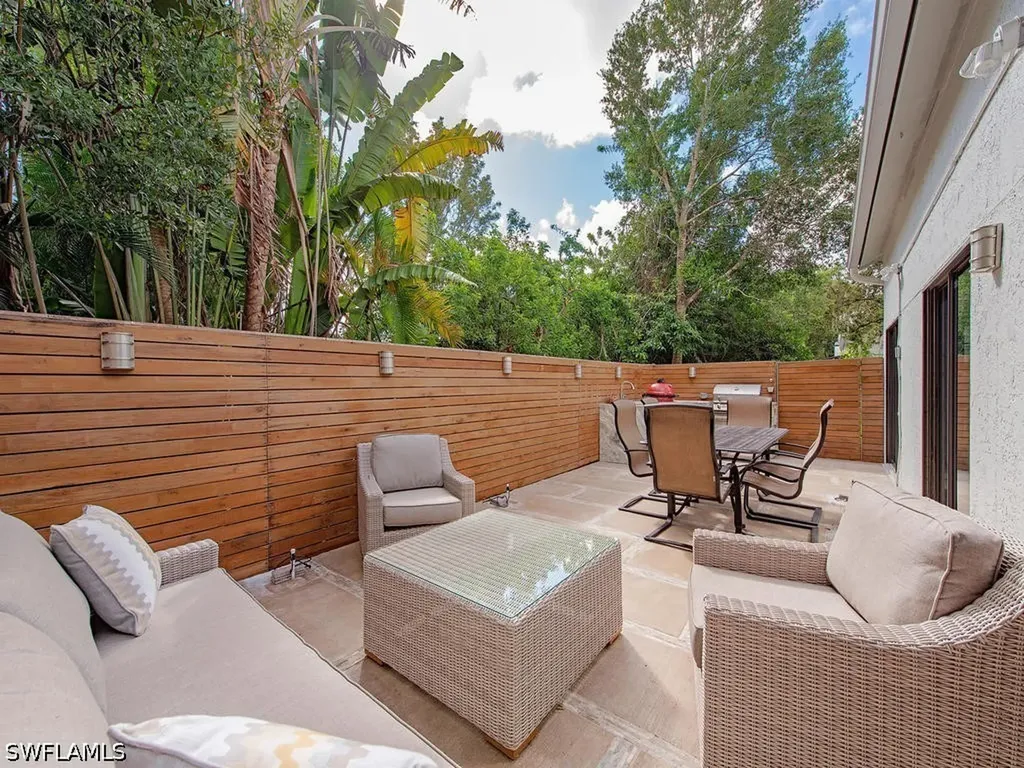840 Meadowland Drive Naples FL 34108