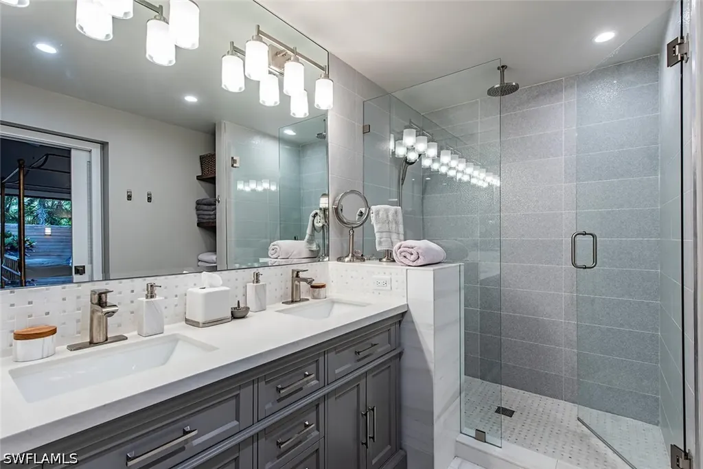 840 Meadowland Drive Naples FL 34108