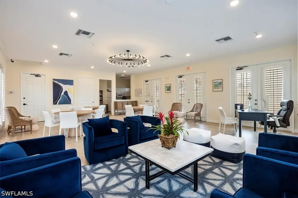 410 Bayfront Place Naples FL 34102