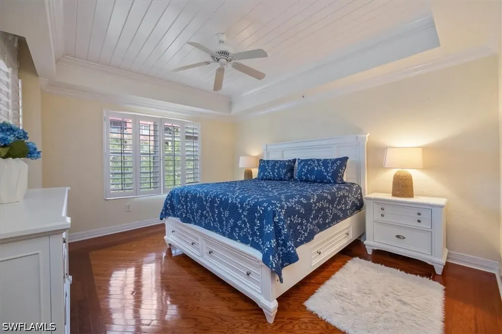 410 Bayfront Place Naples FL 34102