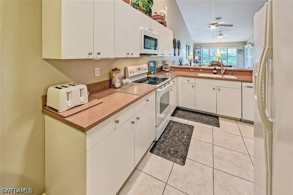 3728 Stone Way Estero FL 33928-2398