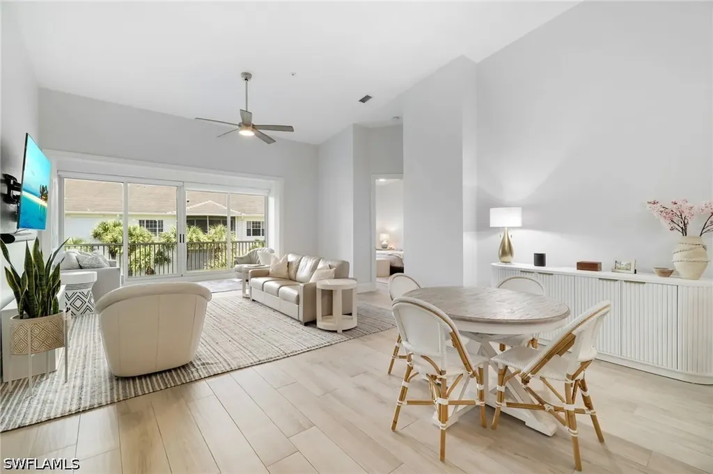 831 Sailaway Lane Naples FL 34108
