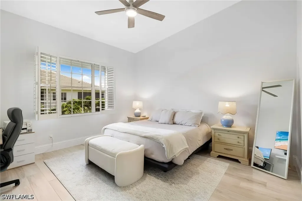 831 Sailaway Lane Naples FL 34108