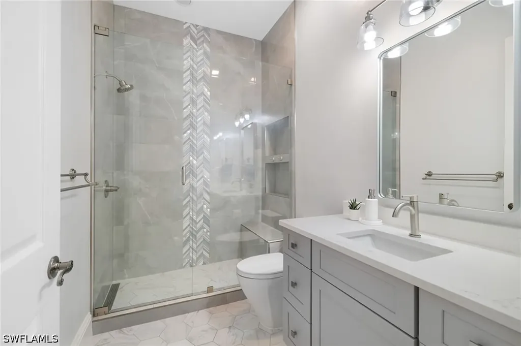 831 Sailaway Lane Naples FL 34108