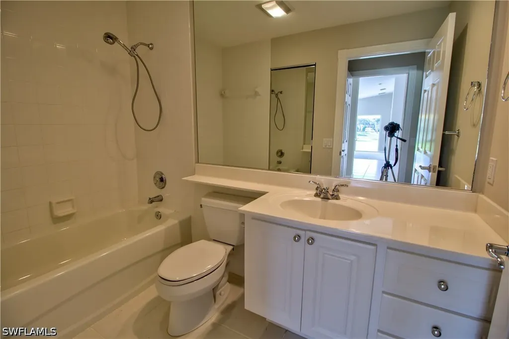 7840 Ionio Court Naples FL 34114