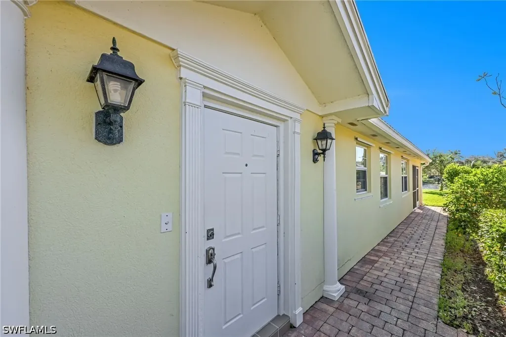 7840 Ionio Court Naples FL 34114