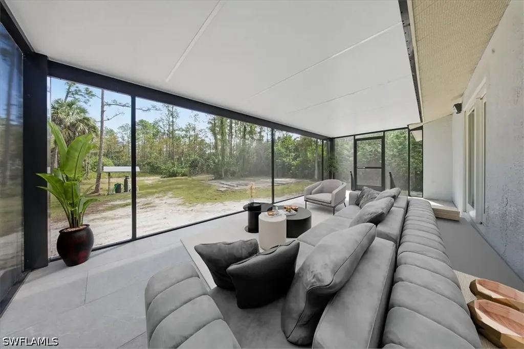 360 Desoto Boulevard S Naples FL 34117