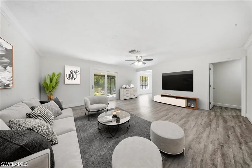 360 Desoto Boulevard S Naples FL 34117