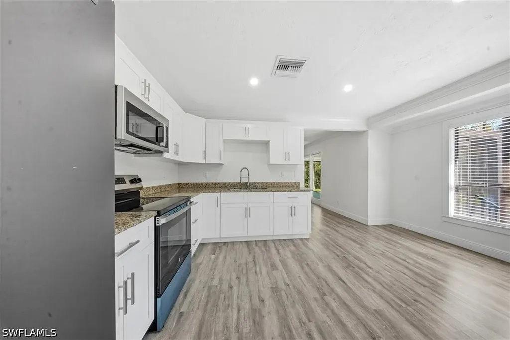 360 Desoto Boulevard S Naples FL 34117