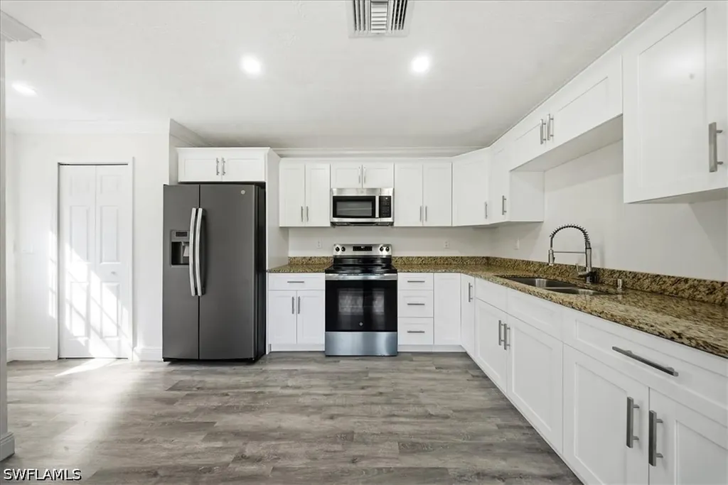 360 Desoto Boulevard S Naples FL 34117