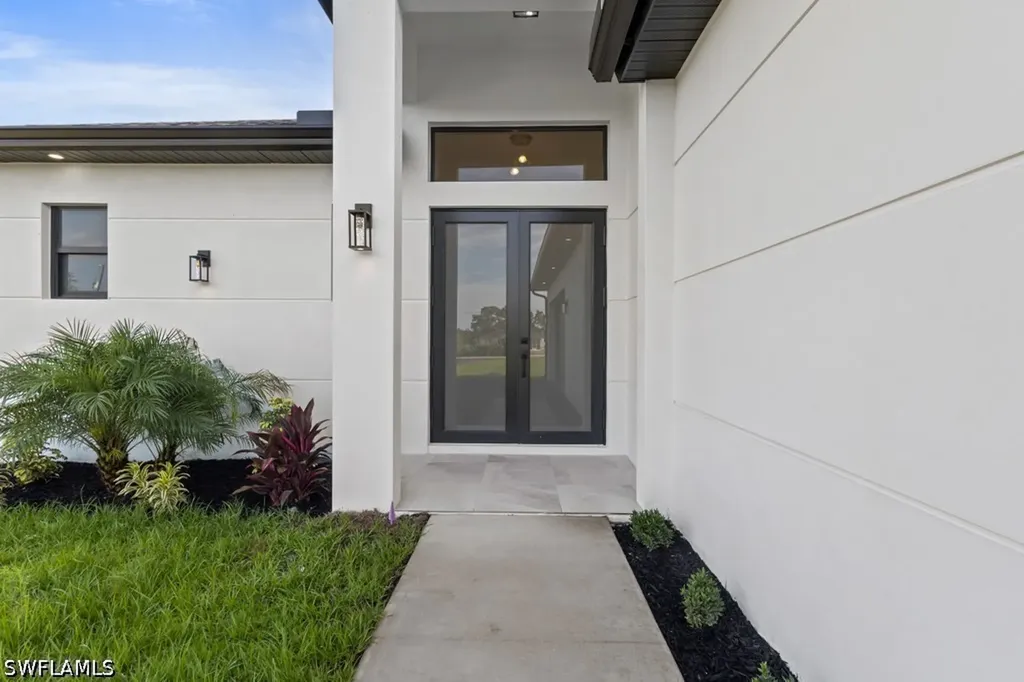 4121 66th Avenue NE Naples FL 34120