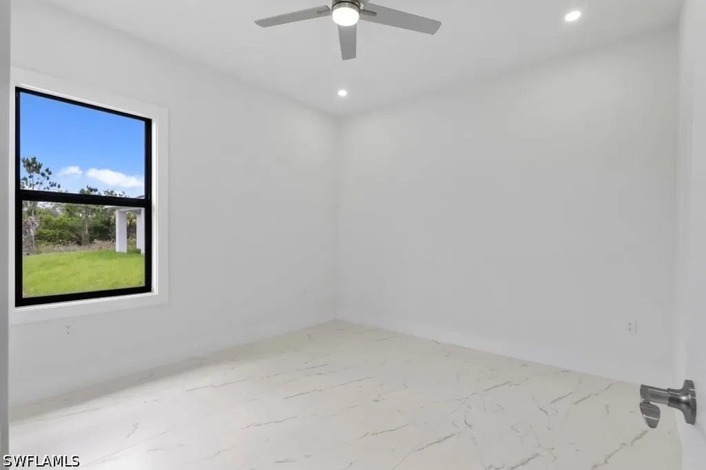 4121 66th Avenue NE Naples FL 34120