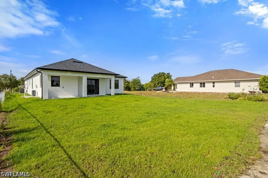 4121 66th Avenue NE Naples FL 34120
