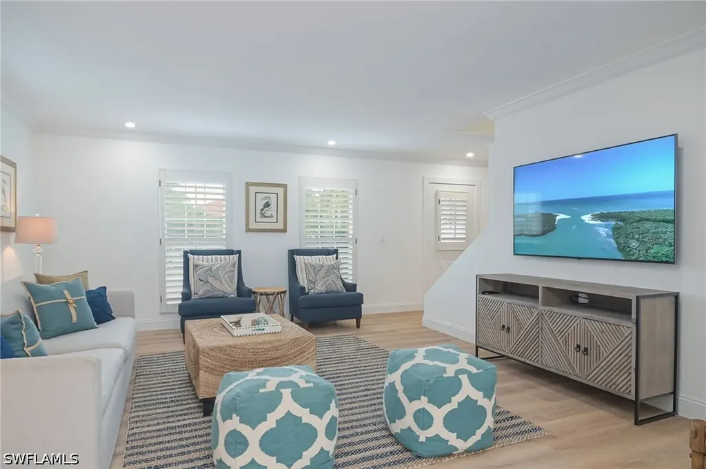 1420 Jewel Box Avenue Naples FL 34102