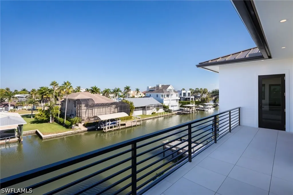 223 Bayview Avenue Naples FL 34108