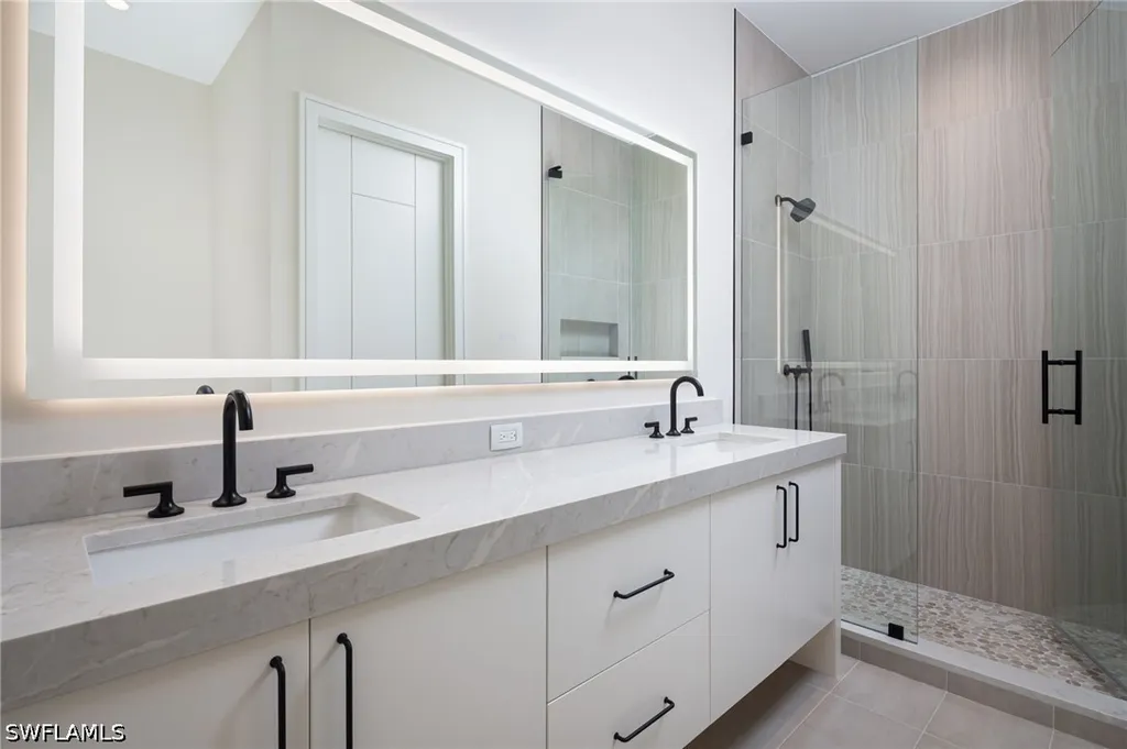 223 Bayview Avenue Naples FL 34108