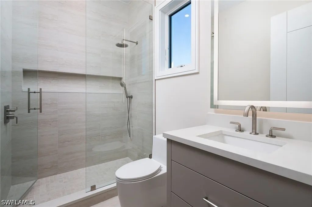 223 Bayview Avenue Naples FL 34108