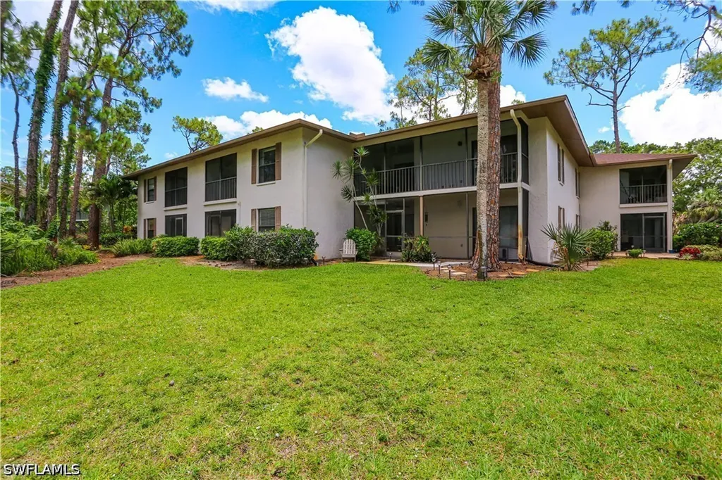1765 Courtyard Way Naples FL 34112