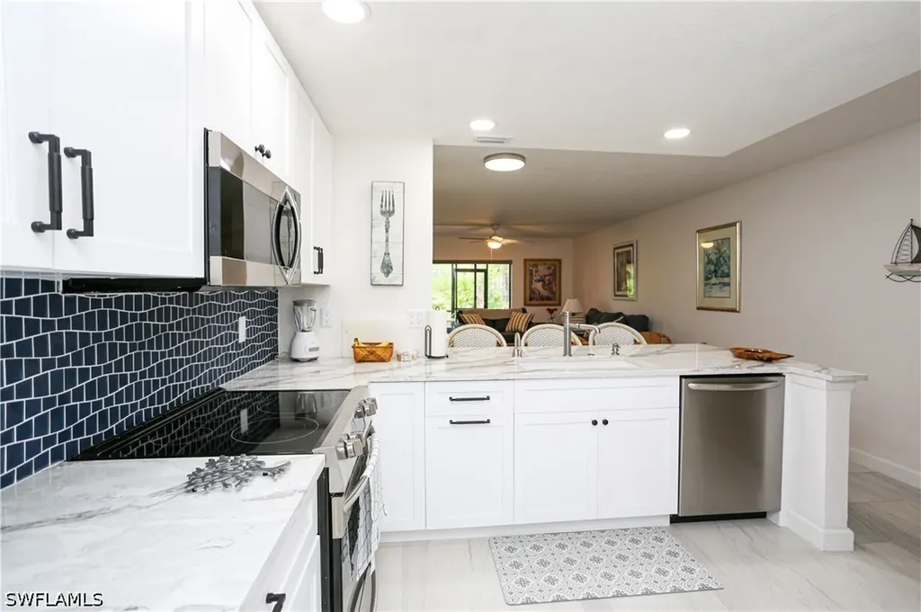 1765 Courtyard Way Naples FL 34112
