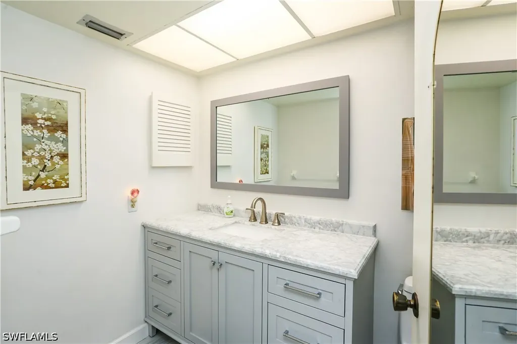 1765 Courtyard Way Naples FL 34112