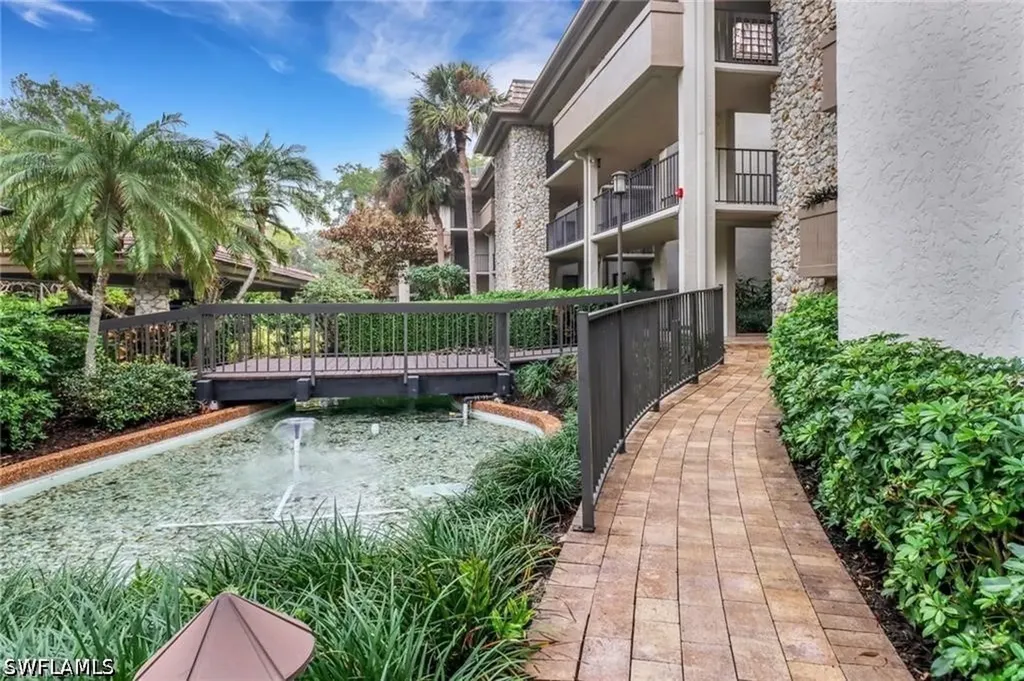 5964 Pelican Bay Boulevard Naples FL 34108