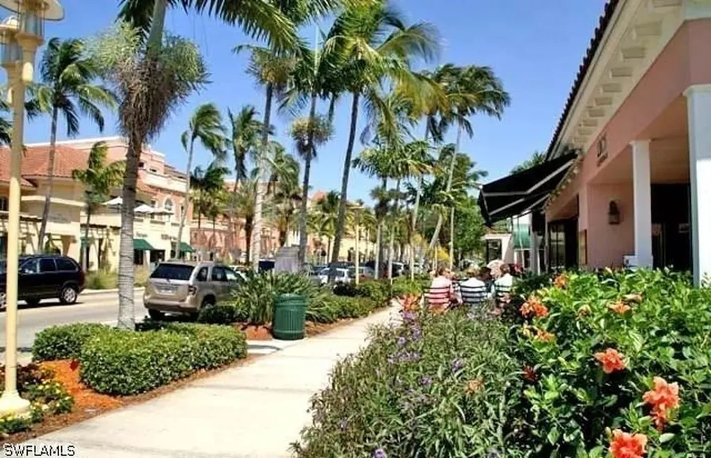 120 Asaf Drive Naples FL 34104