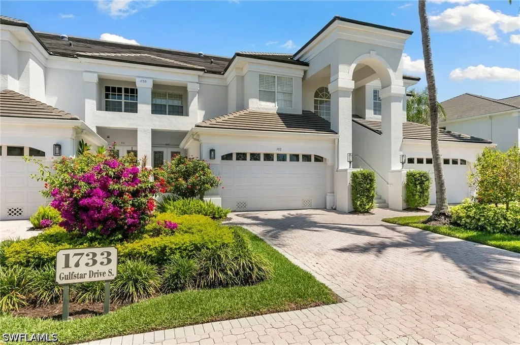 1733 Gulfstar Drive S Naples FL 34112
