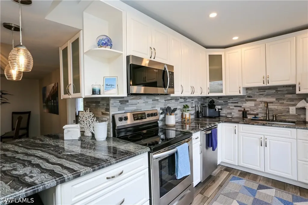 195 Peppermint Lane Naples FL 34112
