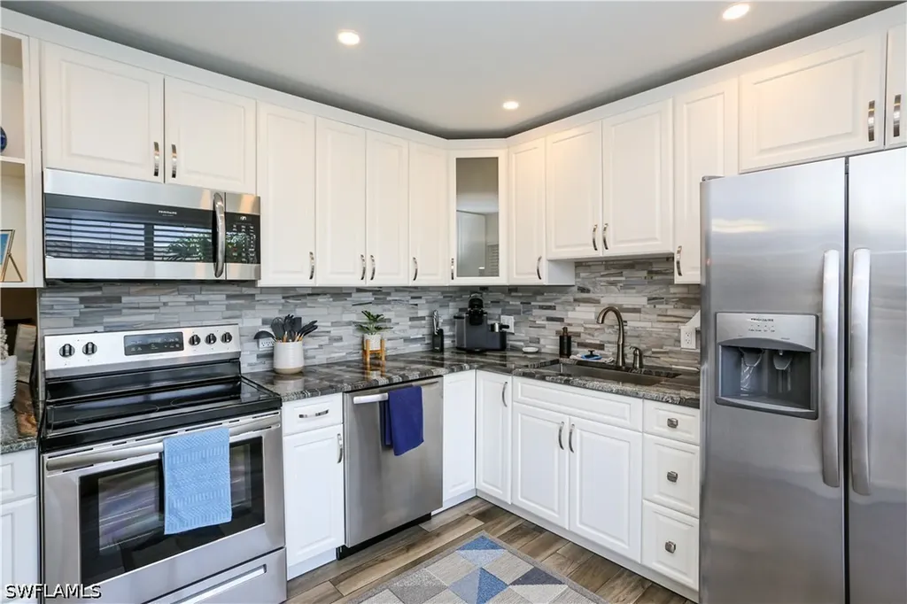 195 Peppermint Lane Naples FL 34112