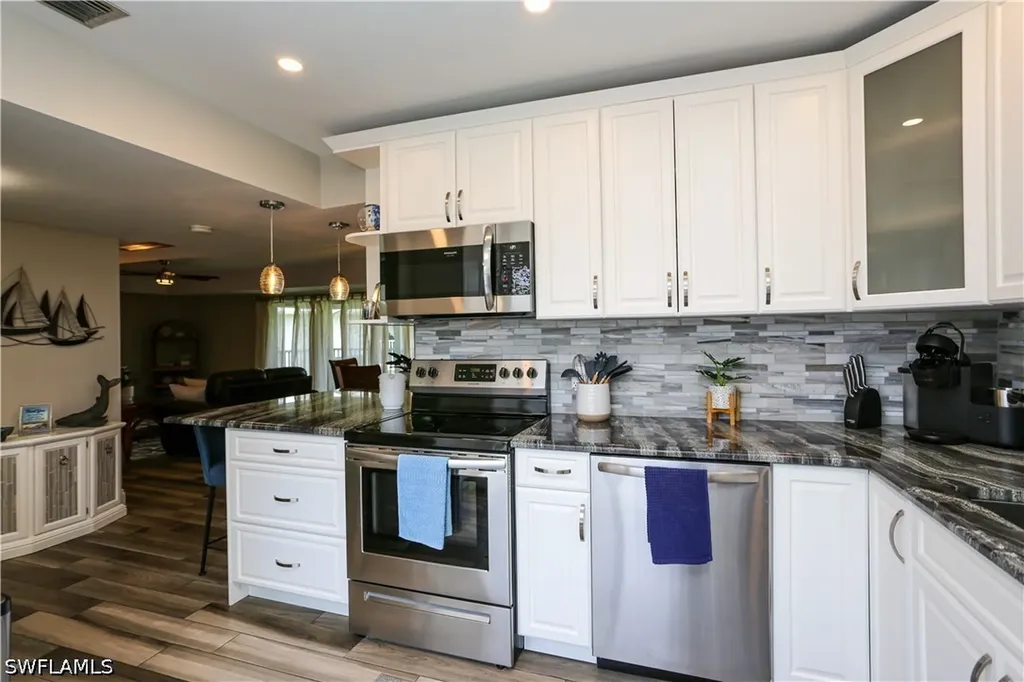 195 Peppermint Lane Naples FL 34112