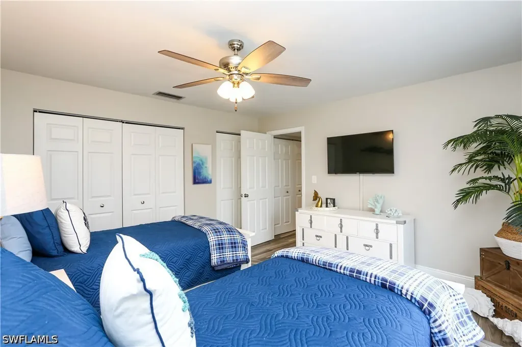 195 Peppermint Lane Naples FL 34112