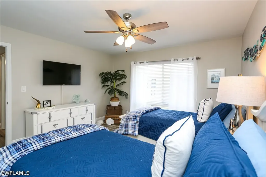 195 Peppermint Lane Naples FL 34112